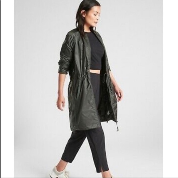 Athleta Jacket Summit Insulated Parka, Black Medium Athleisure Layering Workout - Picture 3 of 16